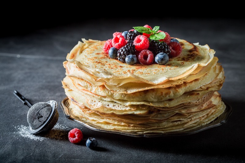 pancake proteici senza glutine e lattosio con frutti di bosco